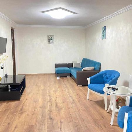 Freedom Square Apartment Tbilisi Eksteriør billede
