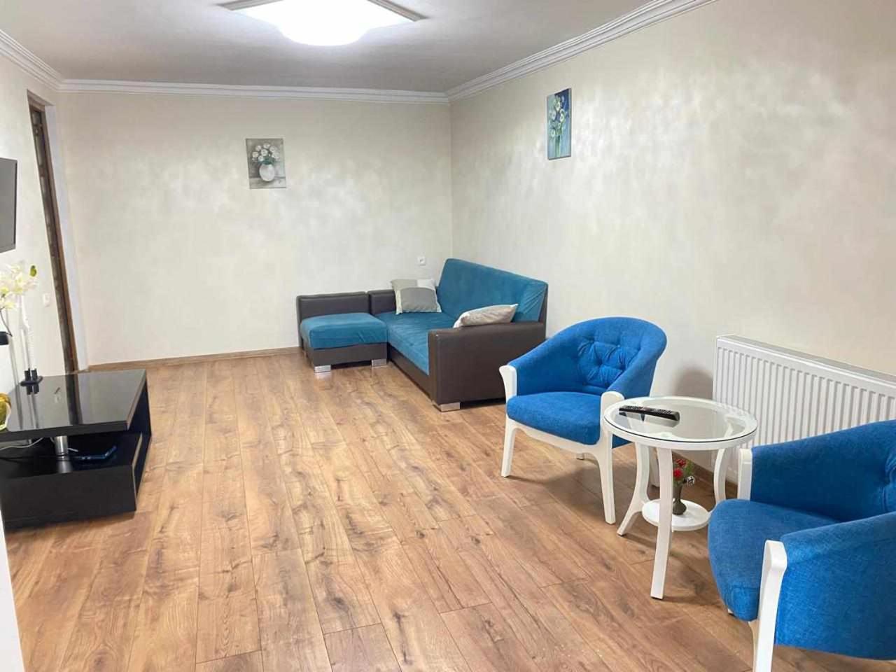 Freedom Square Apartment Tbilisi Eksteriør billede